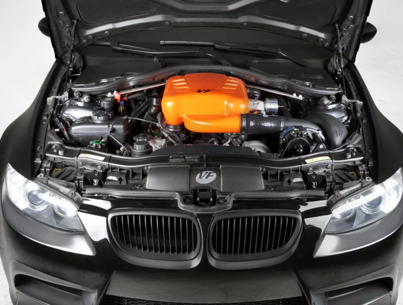 BMW m3 e90 под капотом