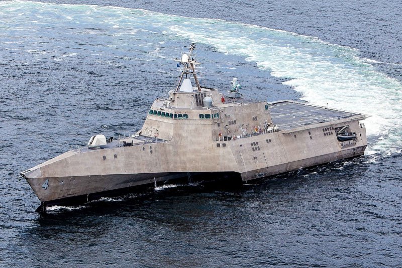 Корабль ВМС США USS LCS-2