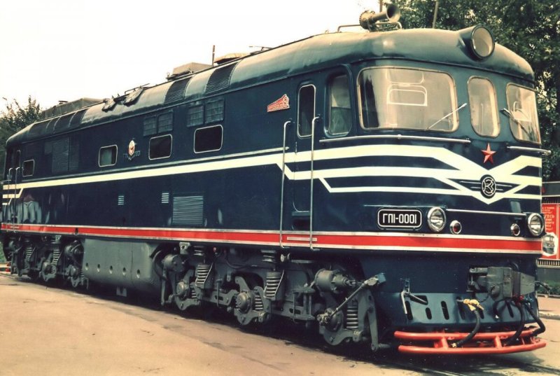 Тепловоз гп1-0001