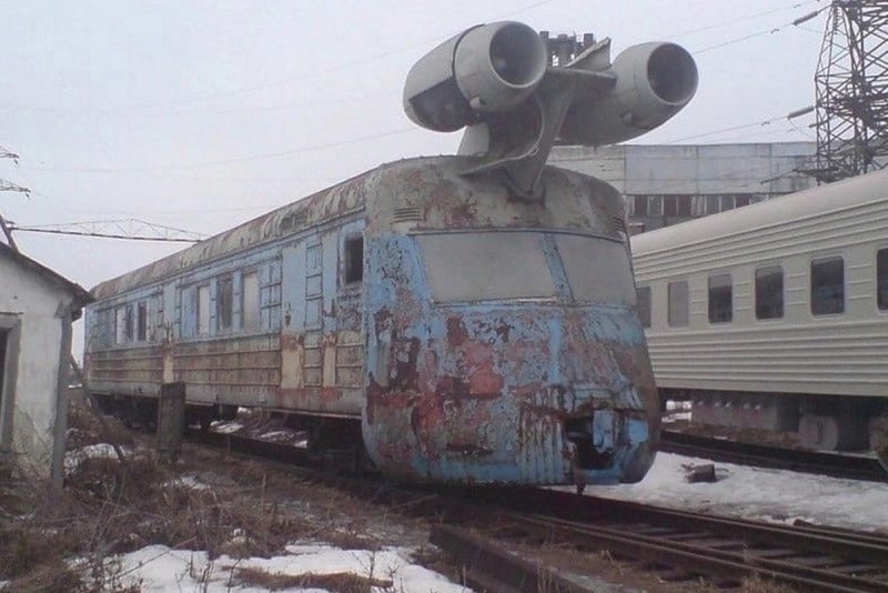 Реактивный поезд СССР СВЛ