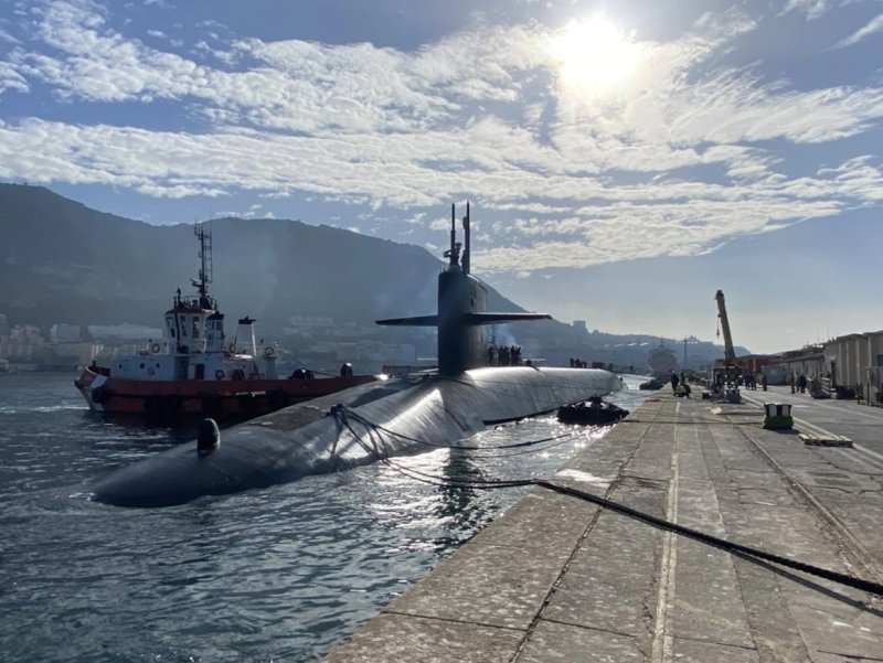 ПЛАРБ SSBN-740 Rhode Island
