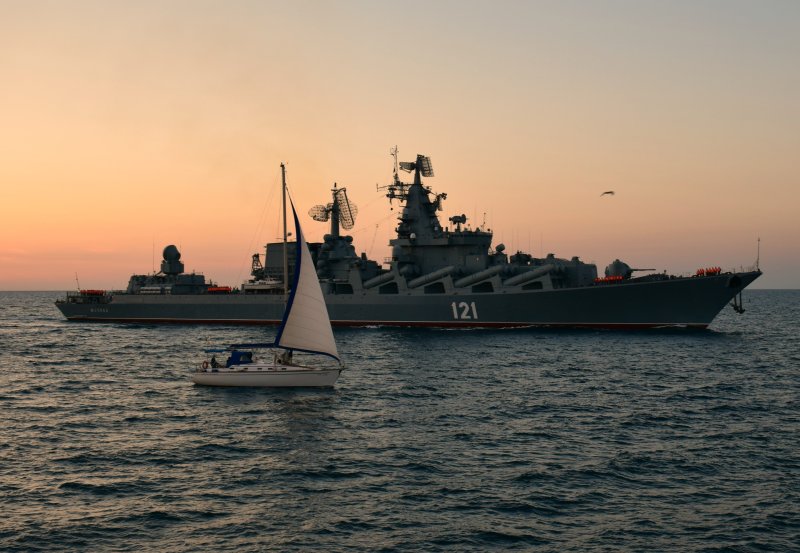 Крейсер Москва 121