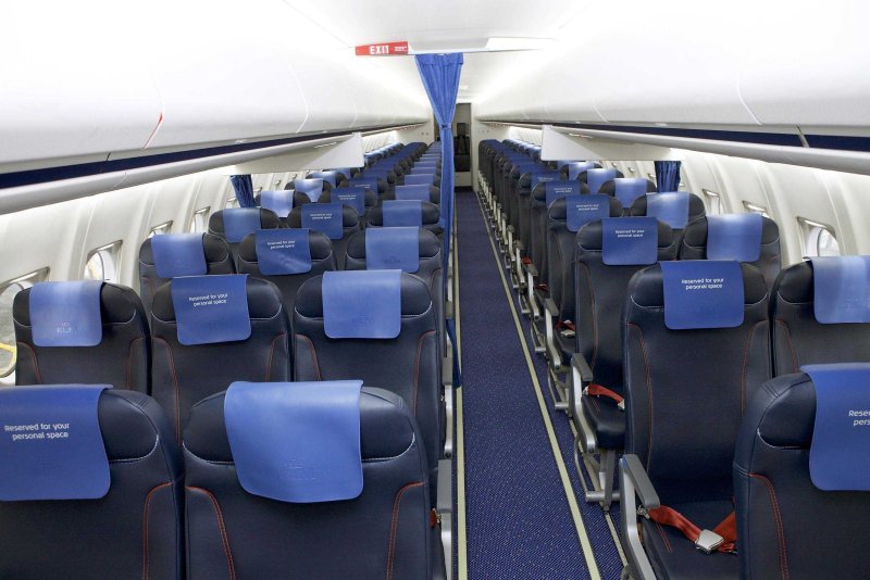 Fokker 70 салон