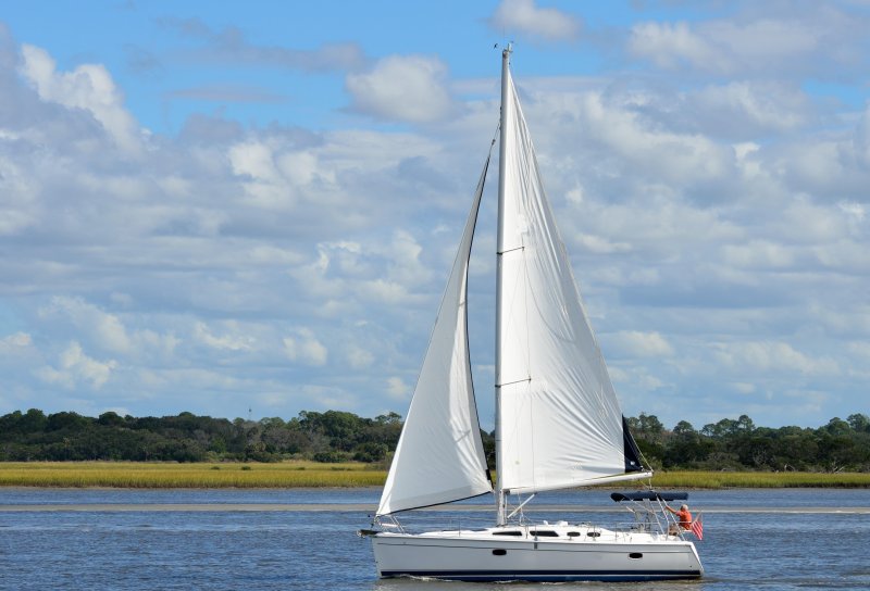 Швертбот sailboat