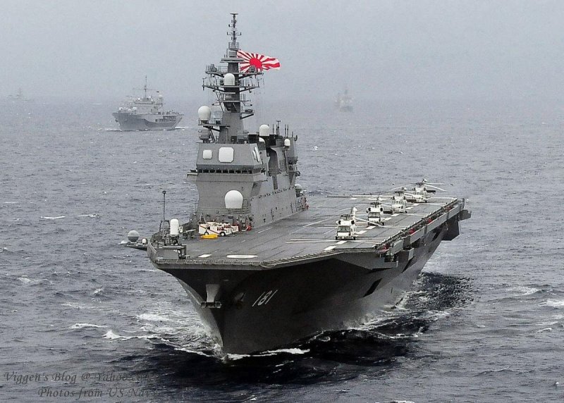 Izumo авианосец