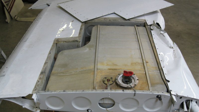Cessna 172 fuel Tank
