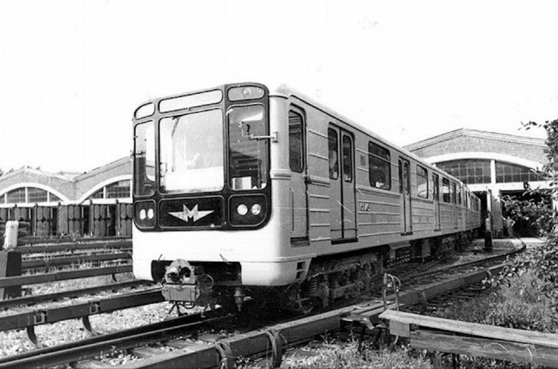 Вагон метро 81 717 канарейка