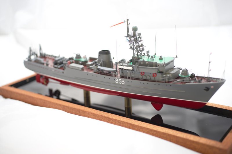 Морской тральщик 266м