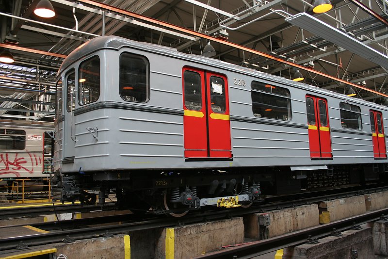 81-717 Прага