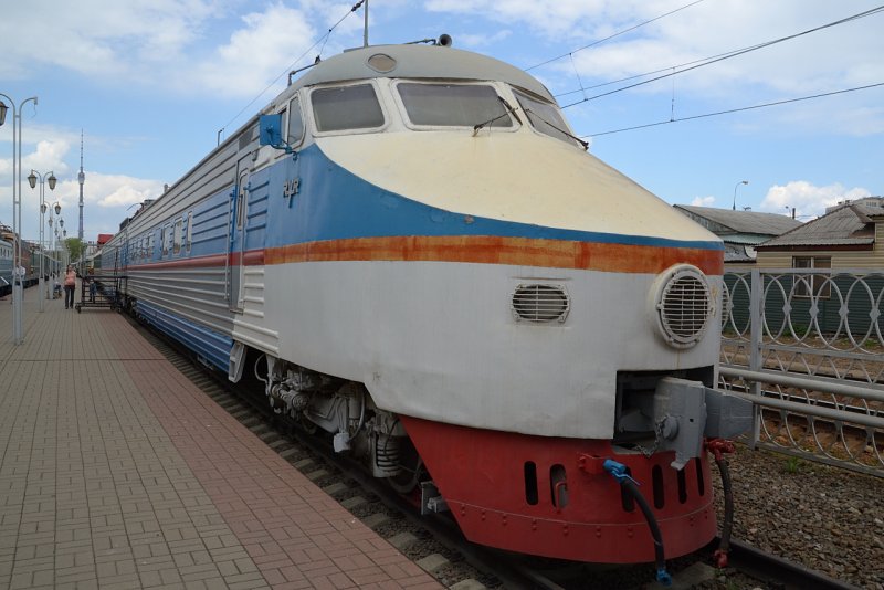 Электропоезд СССР. Эр200.