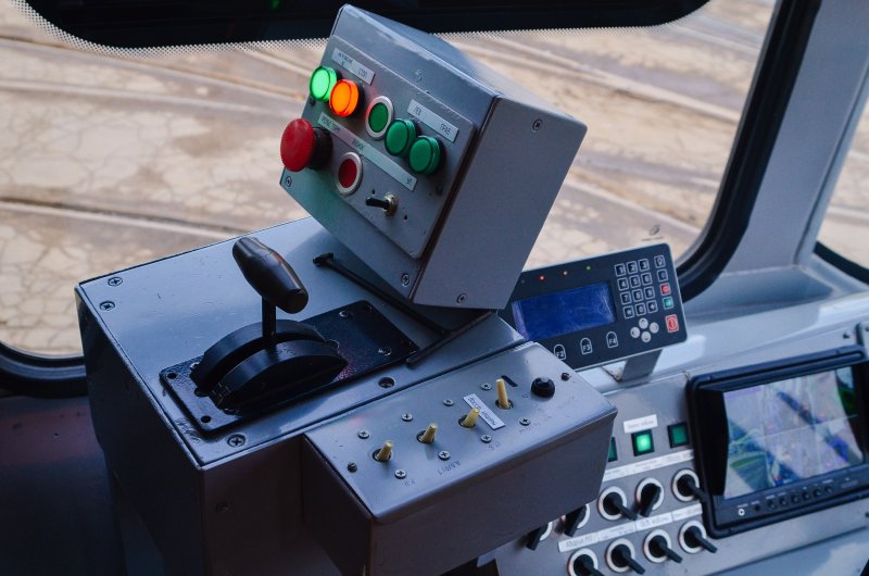 Пульт управления трамвая t6b5