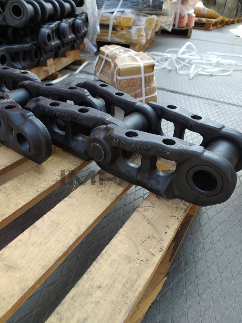 Звено гусеничной цепи KMF 216 ar