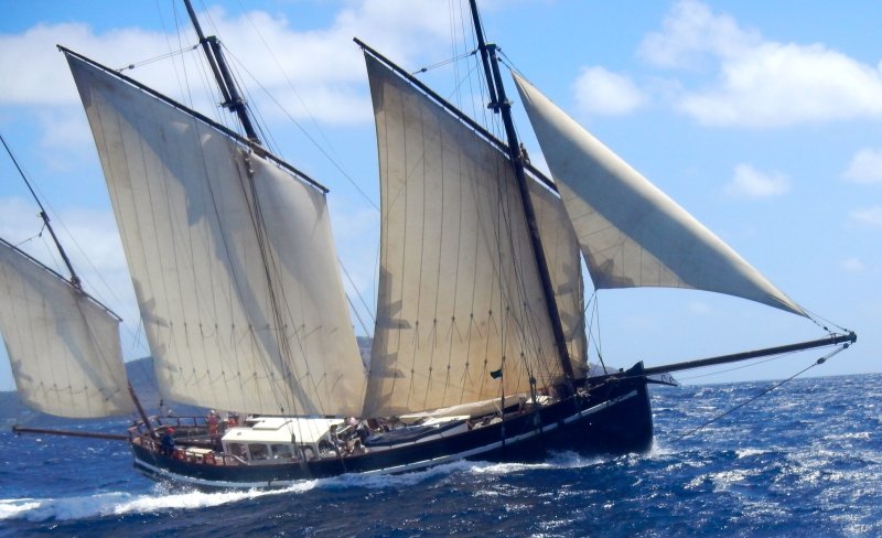Lugger ship