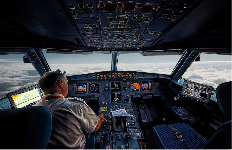 Airbus a320 Cockpit