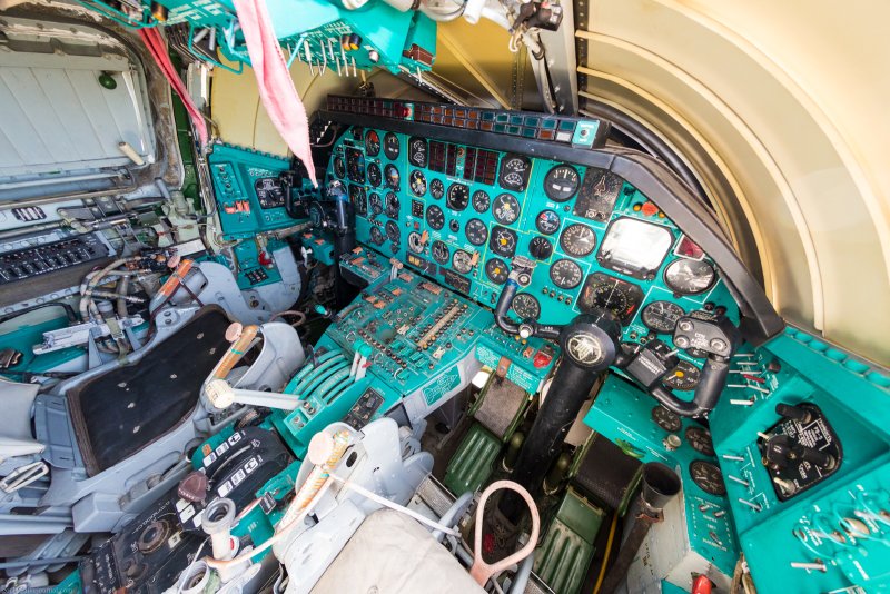 Кабина летчиков ту-22м3