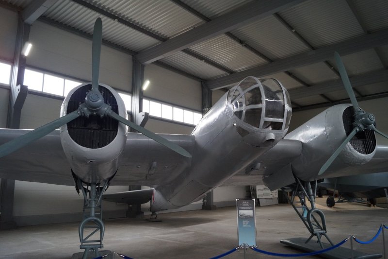 Сб-2 бомбардировщик