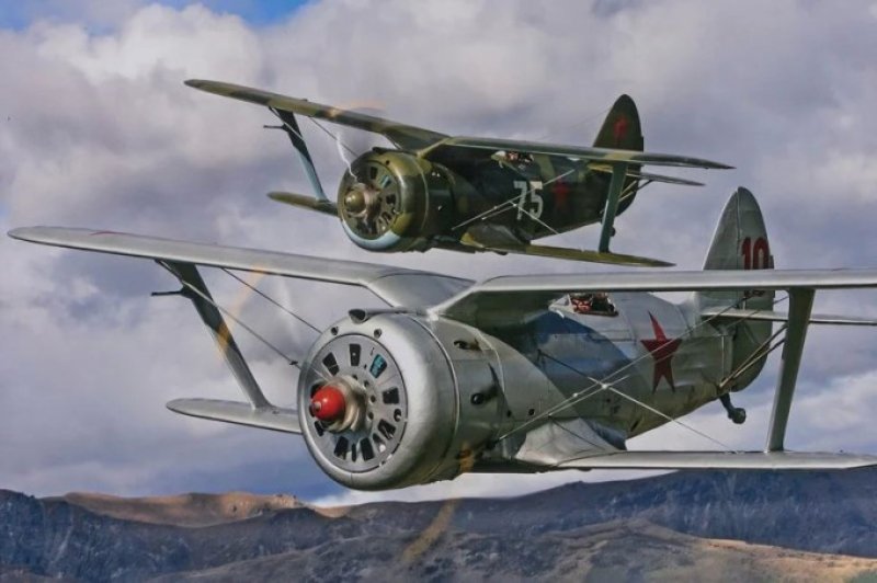 Истребитель – биплан и-153