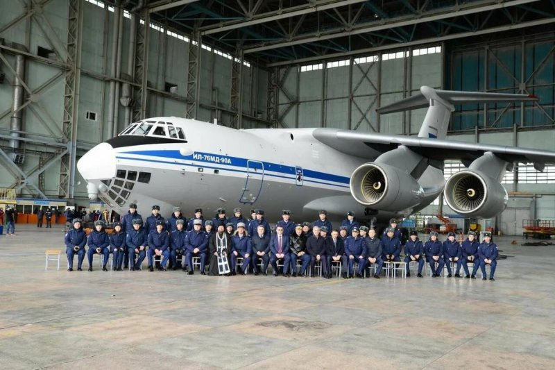 Ил-76 военно-транспортный самолёт