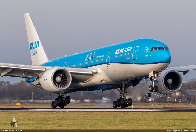 Самолёт Boeing 777-300er