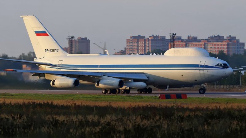 Самолет ил-96,ил-86