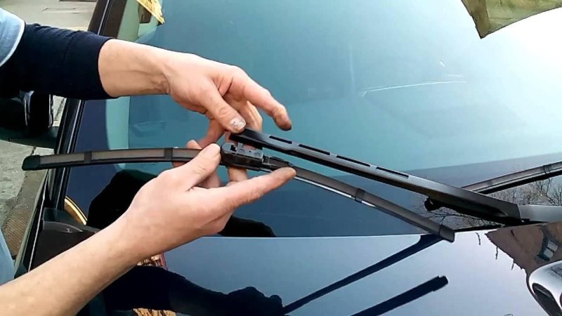 Щетки стеклоочистителя на авто