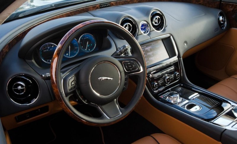 Jaguar XJ 2013 салон