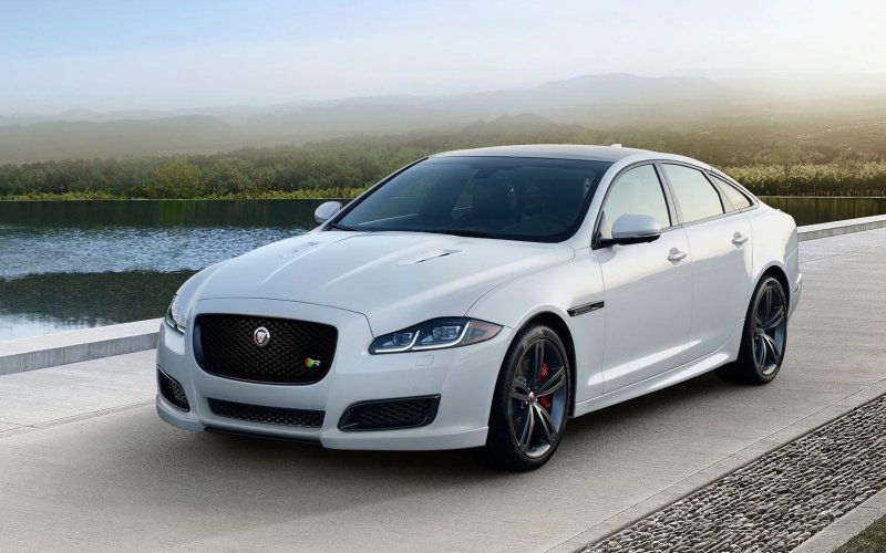 Ягуар машина XJ