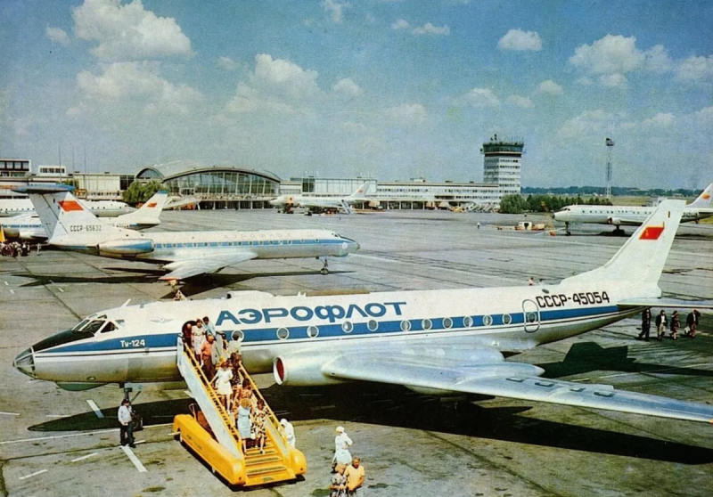 Ту-124 пассажирский самолёт
