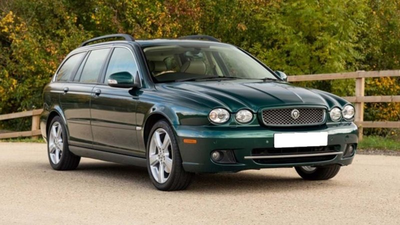 Elizabeth 2 Jaguar