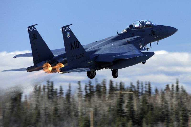 Взлет f15
