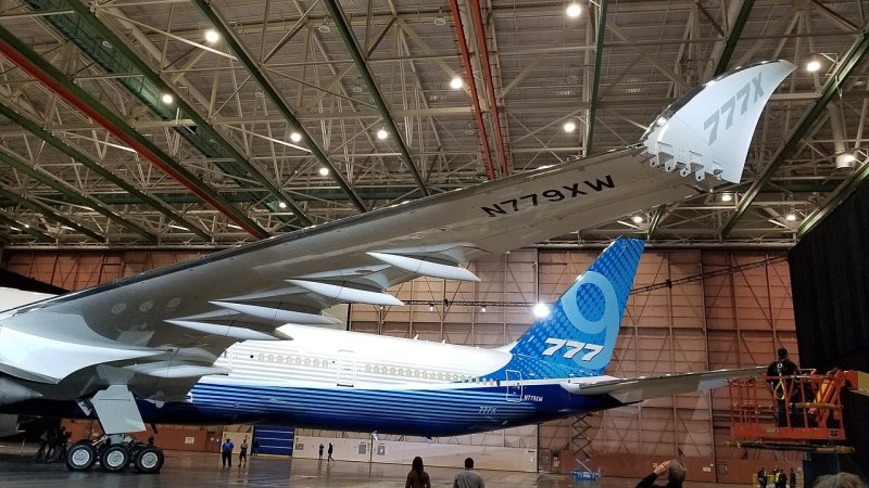 Боинг 777 широкофюзеляжный