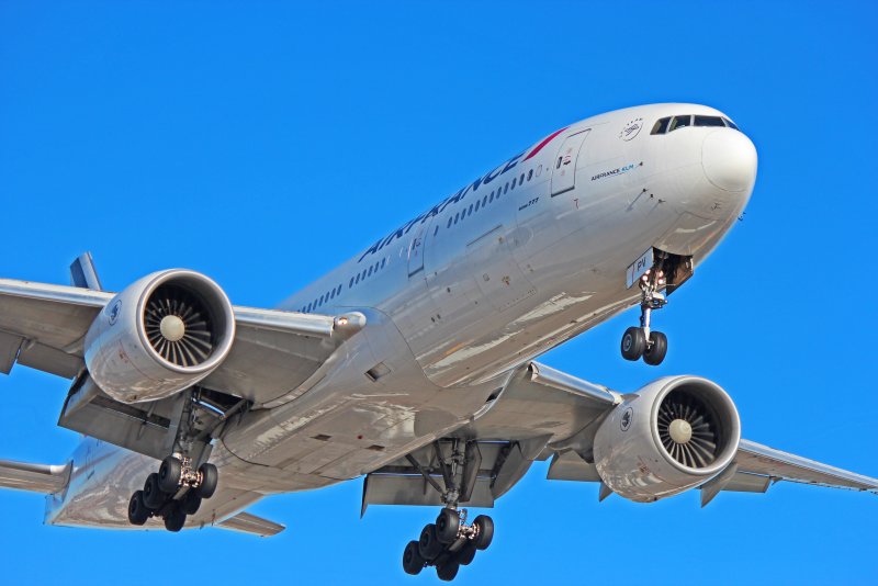 Б777 200