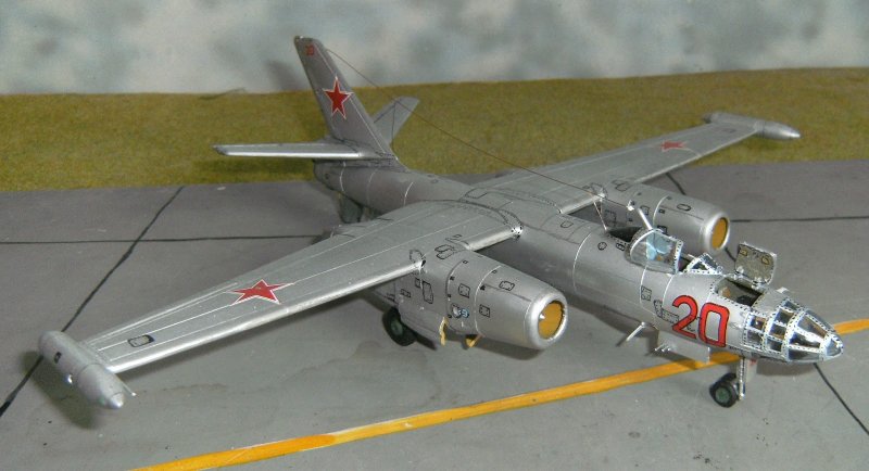 Модель самолета ил-28