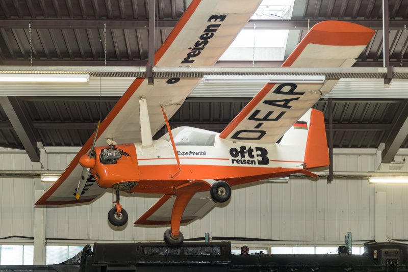 Самолет HM 293