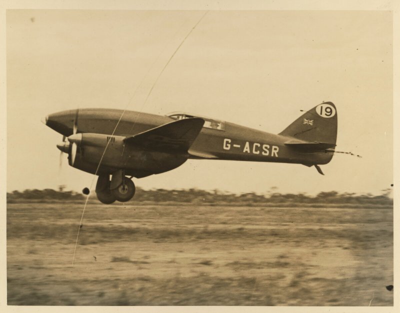DH-88 Comet