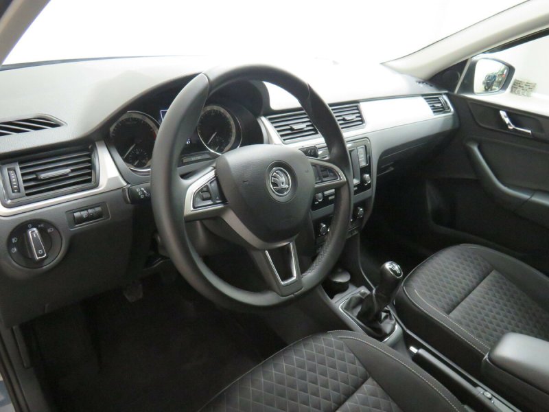 Skoda Rapid 1.6 МТ, 2016,