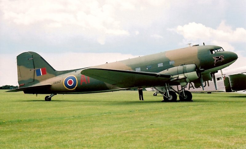 Самолет c-47 Skytrain