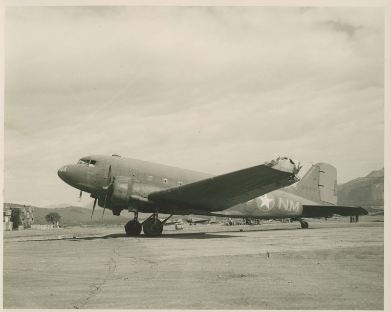 Самолёт Douglas c-47