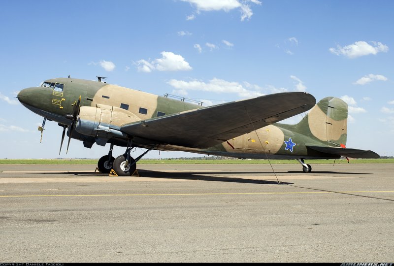 Самолет Дуглас с-47 «Дуглас»