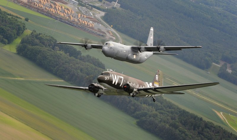 Douglas c-47 Skytrain