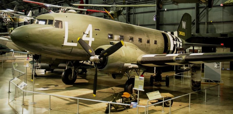 Douglas c-47 Skytrain