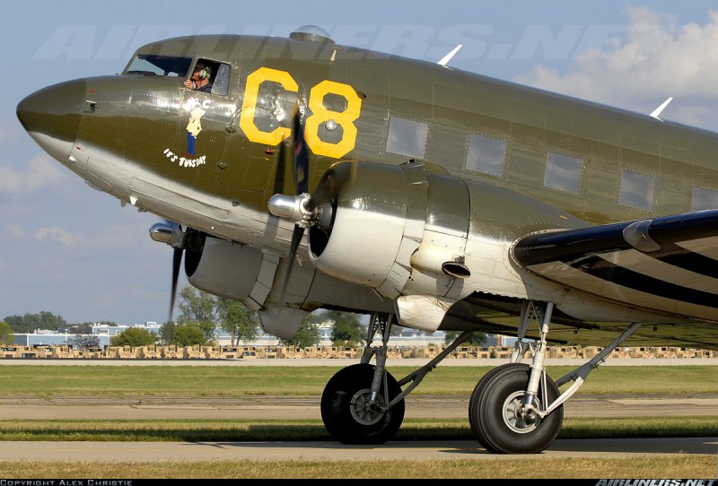 Douglas DC-3 c47