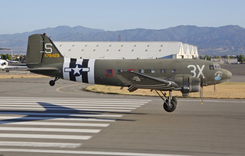 Douglas c-47 Skytrain