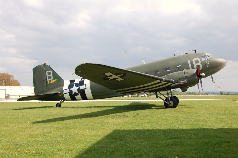 Самолёт Douglas c-47