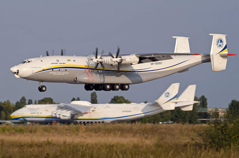 Самолёт Антей АН-22