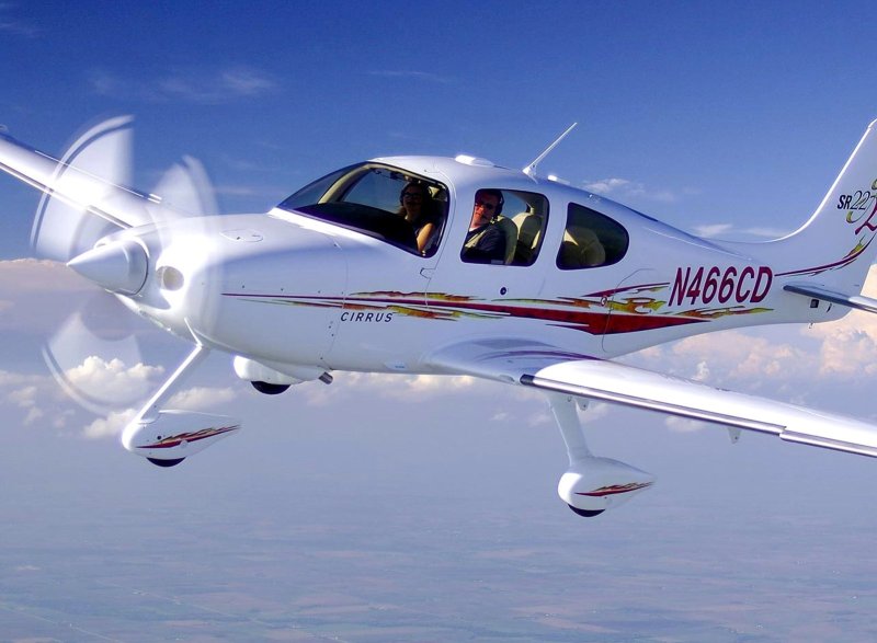 Sr22 самолет