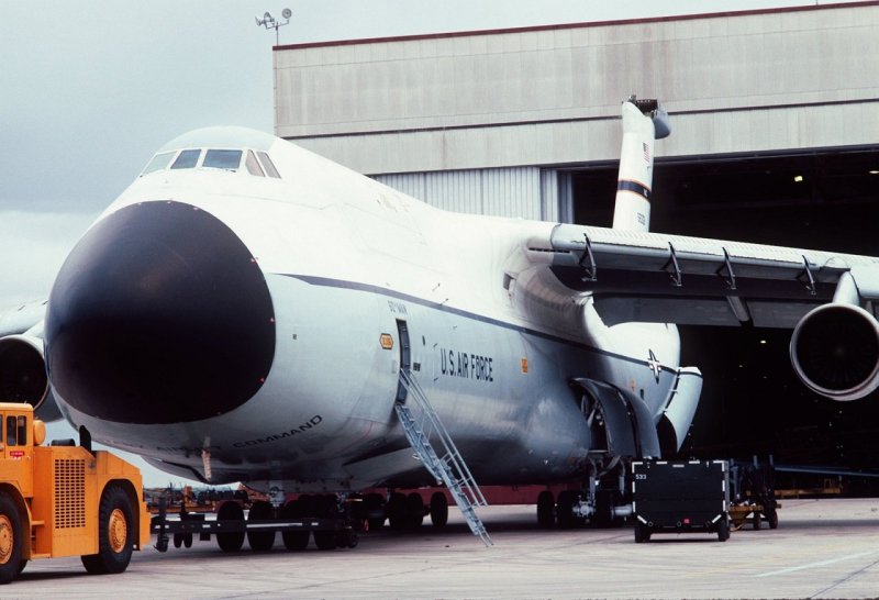 C5 Galaxy самолет