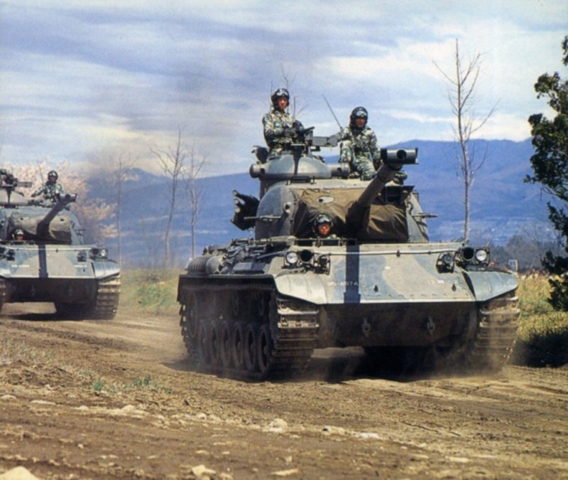Японский ОБТ Type 61