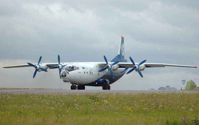 АН 12 грузовой