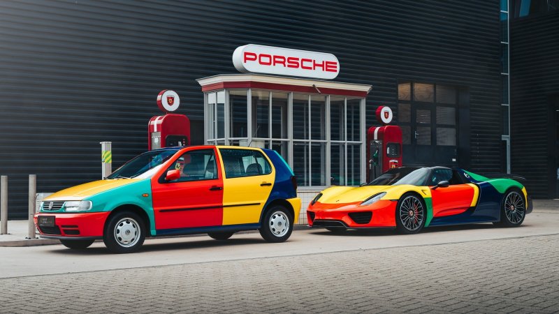 Яркий Porsche